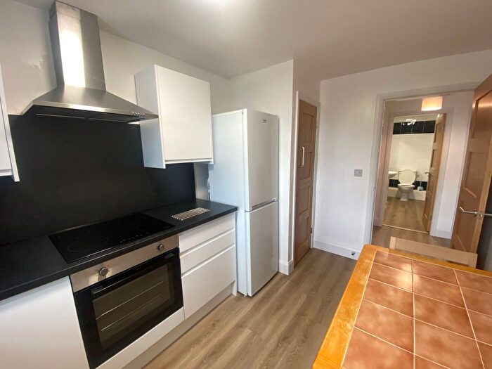 2 Bedroom Flat To Rent In Bed - Plymouth Village, , Plymouth Grove, Victoria Park, M13