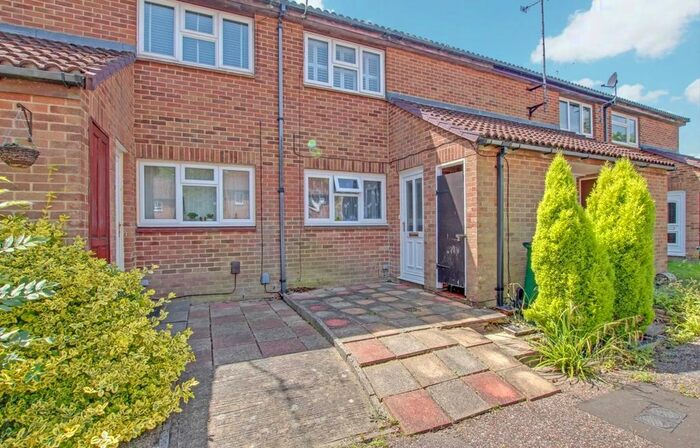 1 Bedroom Maisonette To Rent In Jersey Road, Crawley, RH11