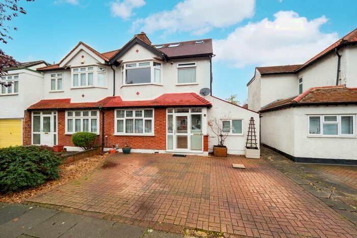 4 Bedroom Semi-Detached House To Rent In West Barnes Lane, New Malden, KT3