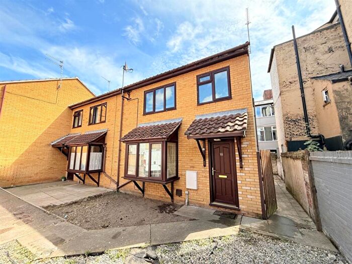 2 Bedroom End Of Terrace House For Sale In Victoria Gardens, Great Yarmouth, NR30