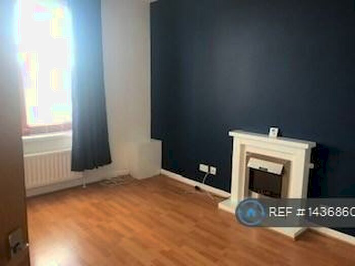 2 Bedroom Flat To Rent In Abbotsford Place, Dundee, DD2