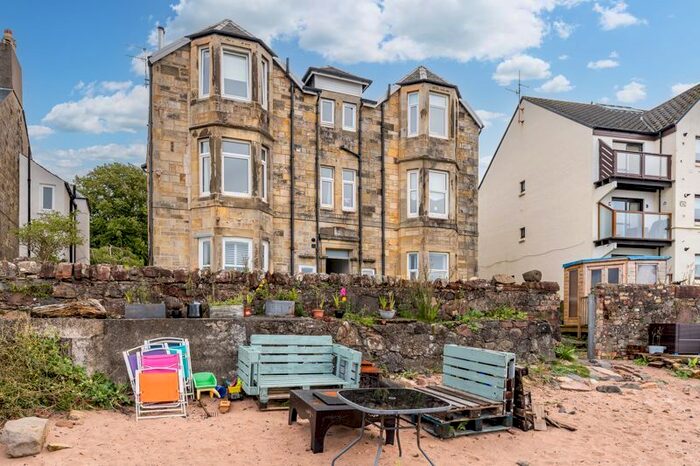 2 Bedroom Flat For Sale In /R, Pier Road, Fairlie, KA29