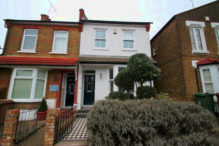 3 Bedroom Terraced House To Rent In Elm Grove, Woodford Green, IG8