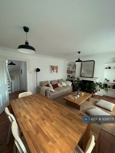 3 Bedroom Maisonette To Rent In Grove Road, London, E3