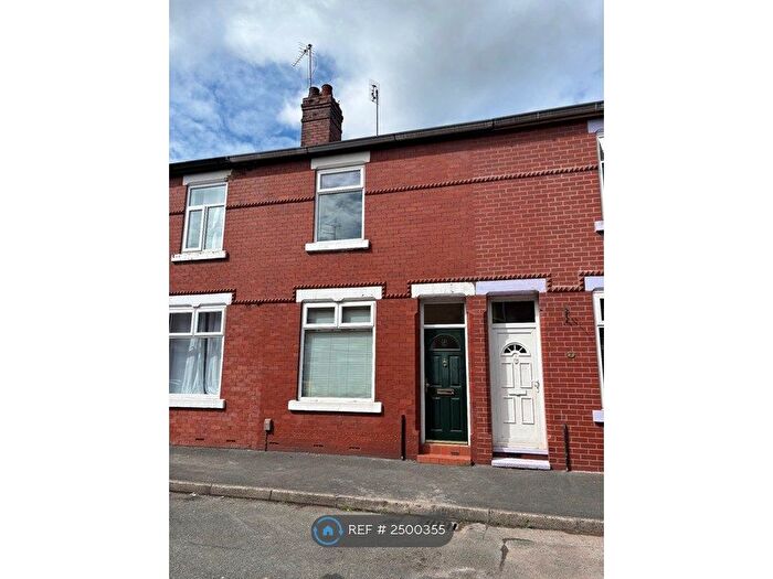 2 Bedroom Terraced House To Rent In Salford, Salford, M6