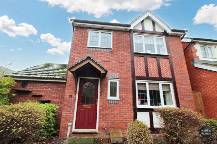 3 Bedroom Detached House For Sale In Warwick Road, Lower Bullingham, Hereford, HR2