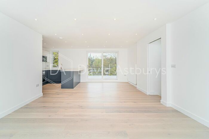 2 Bedroom Flat To Rent In Crouch End Hill, Crouch End, London, N8