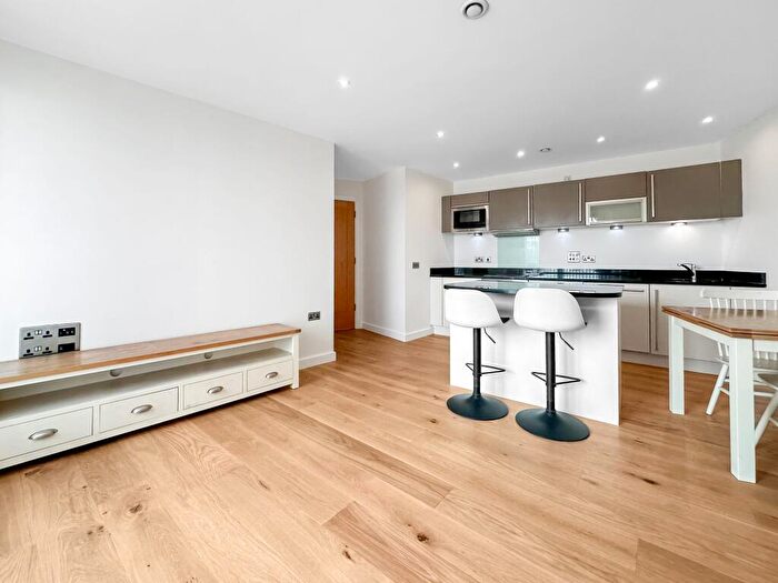 1 Bedroom Apartment To Rent In Candle House, Wharf Approach, Leeds City Centre, LS1