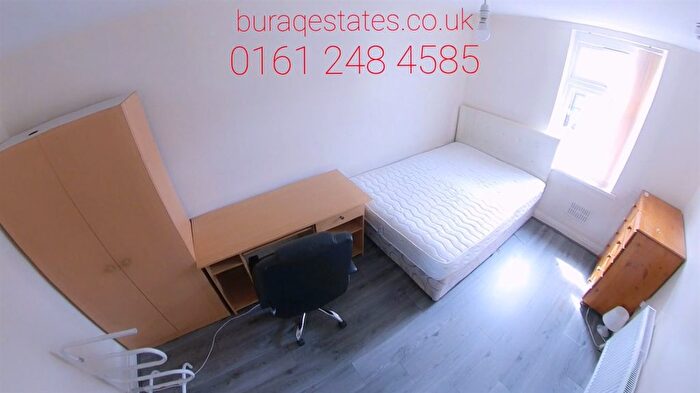 6 Bedroom Semi-Detached House To Rent In Deramore Street, Manchester, M14