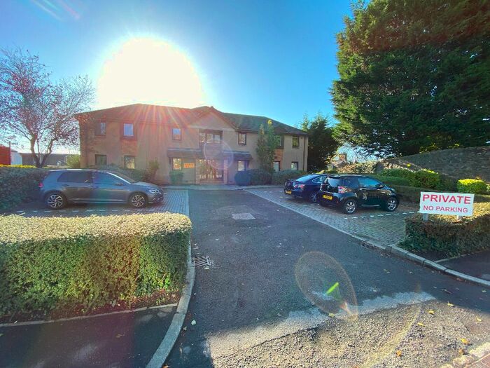 2 Bedroom Flat To Rent In Murray Street, Stobswell, Dundee, DD4