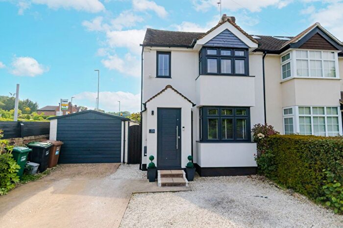 2 Bedroom Semi-detached House For Sale In Denham Way, Maple Cross, WD3