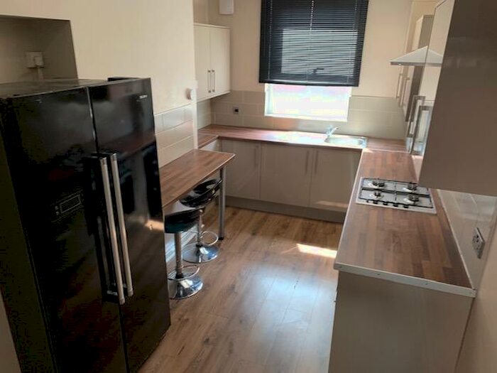5 Bedroom Terraced House To Rent In Fentonville Street, Sheffield, S11