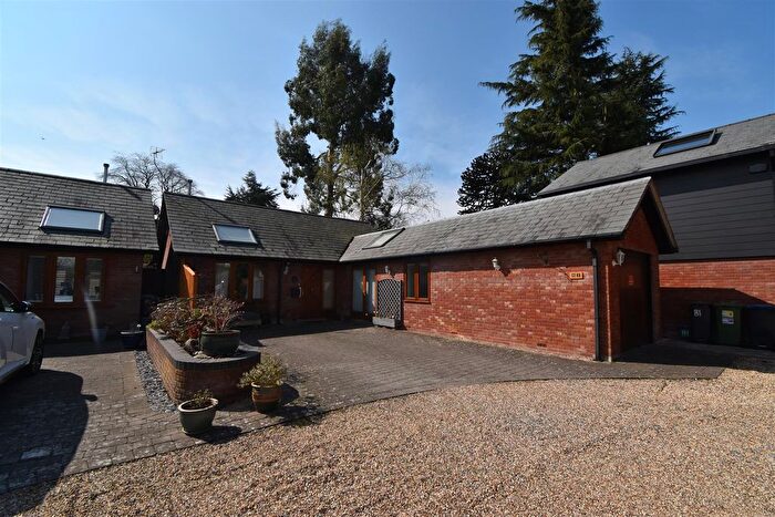 2 Bedroom Bungalow To Rent In Lillington Road, Leamington Spa, CV32
