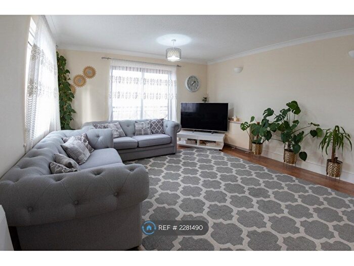 2 Bedroom Flat To Rent In Harbour View, South Shields, NE33