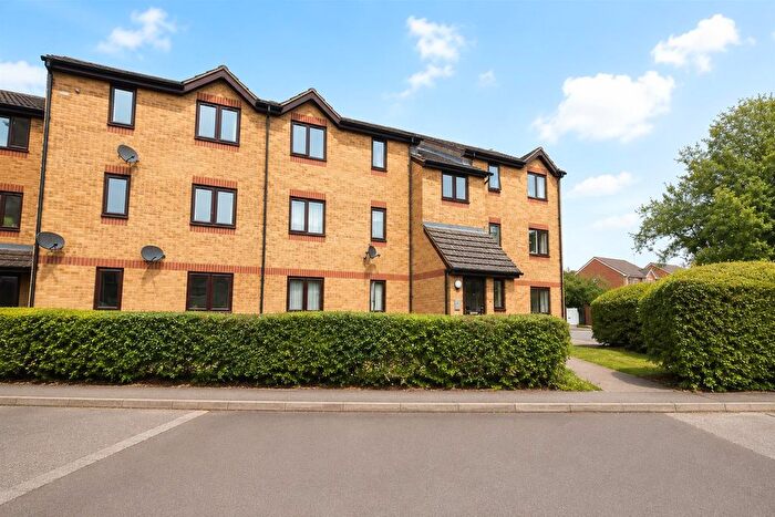 2 Bedroom Flat For Sale In Parsonage Road, Grays, RM20
