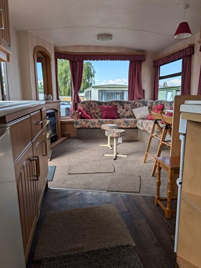 2 Bedroom Mobile/park Home To Rent In Mile Tree Lane, Coventry, CV2