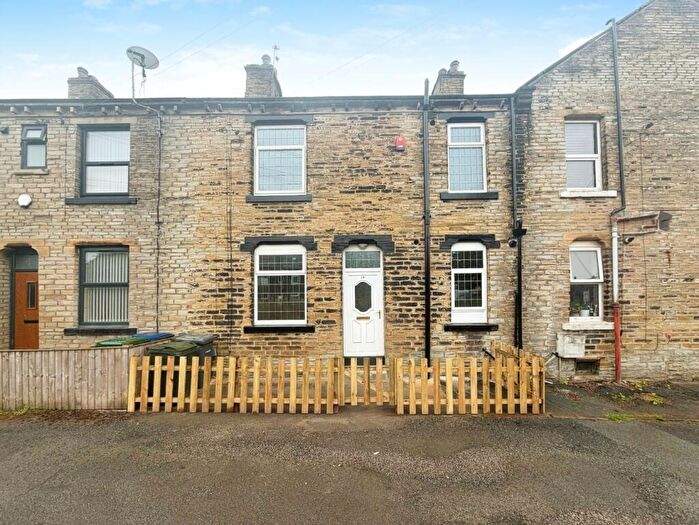 1 Bedroom Terraced House For Sale In Beacon Street, Wibsey, Bradford, BD6
