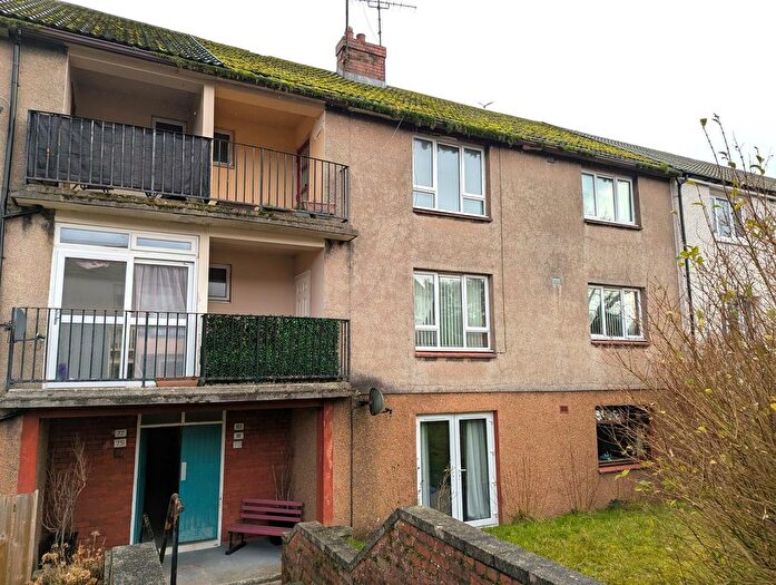 2 Bedroom Flat For Sale In Barkerland Avenue, Dumfries, DG1