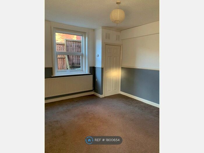 1 Bedroom Flat To Rent In Wistaston Road, Crewe, CW2