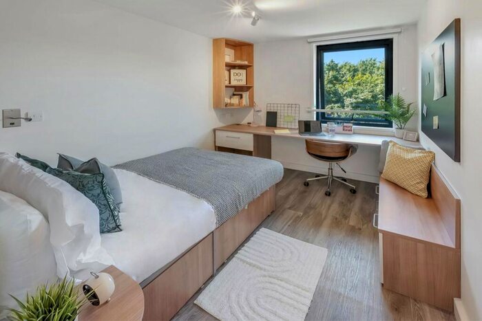 Studio To Rent In Market Road, N7