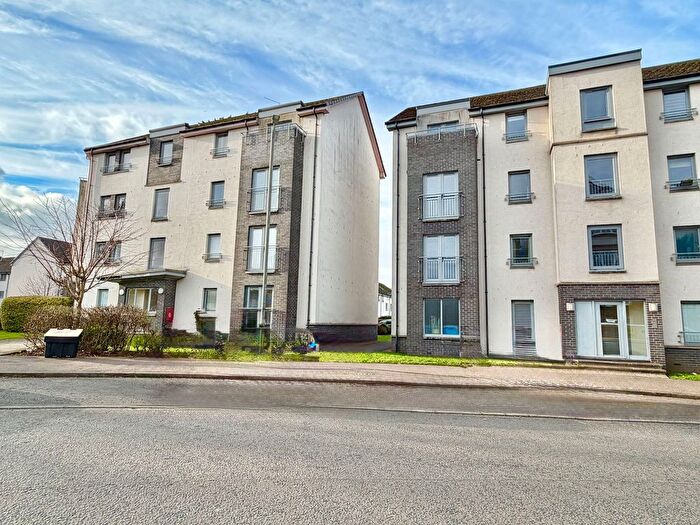 2 Bedroom Flat For Sale In Crookston Court, Larbert, FK5