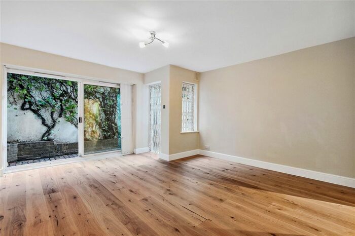 2 Bedroom Flat To Rent In Shirland Road, London, W9