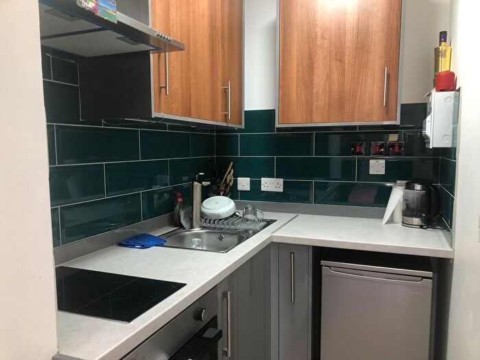 Studio To Rent In Cromwell Road, Hounslow, TW3