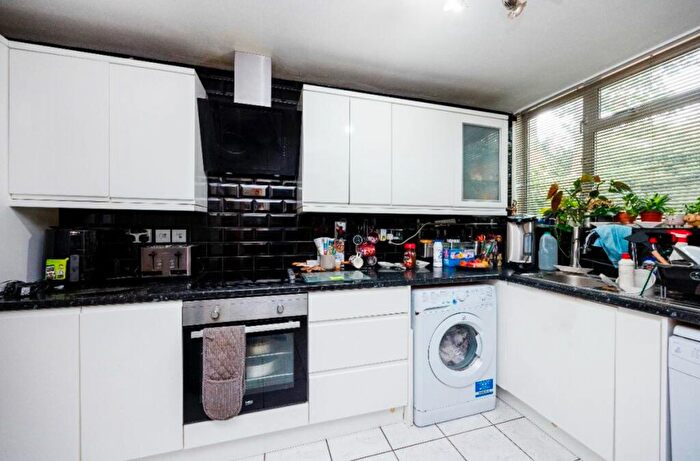 4 Bedroom End Terrace House To Rent In Romford Road, London, E7