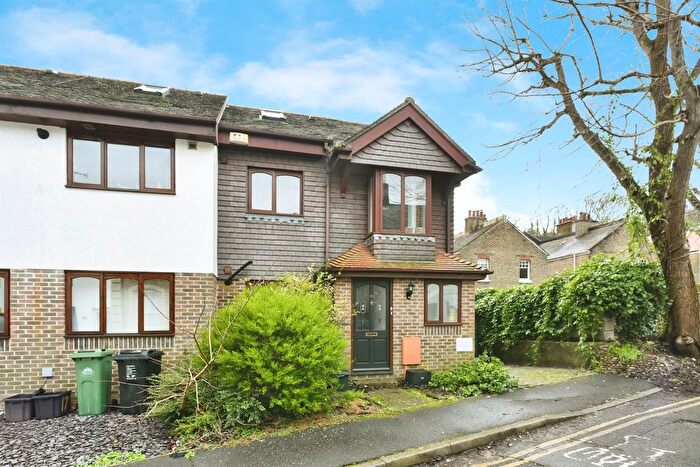 3 Bedroom Semi-Detached House For Sale In Preston Village Mews, Brighton, BN1