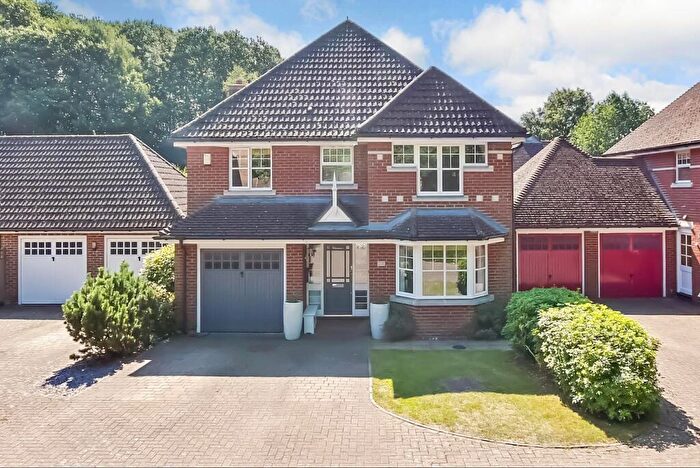 4 Bedroom Detached House For Sale In Peregrine Road, Kings Hill, West Malling, Kent, ME19