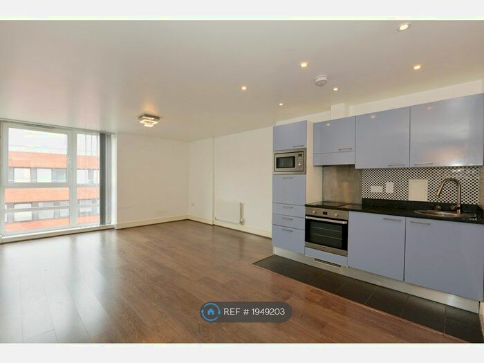 1 Bedroom Flat To Rent In Solar House, London, N22