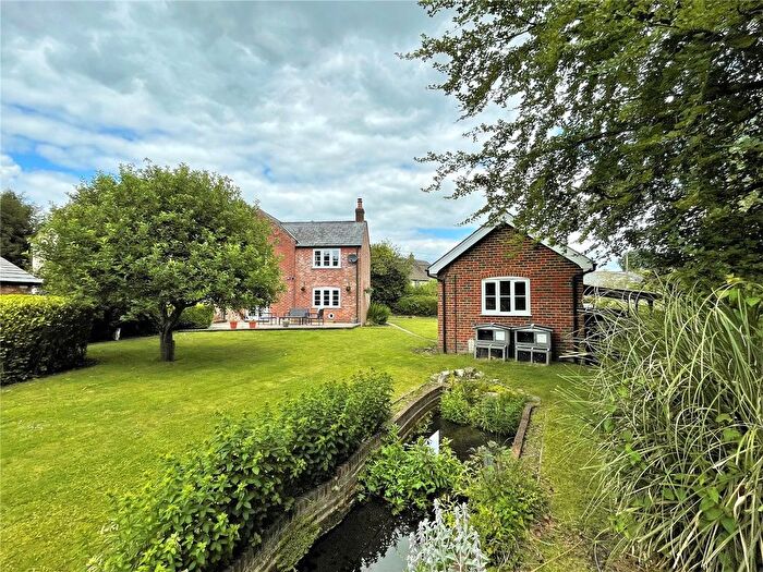 3 Bedroom Country House For Sale In Mill End, Damerham, Fordingbridge, Hampshire, SP6
