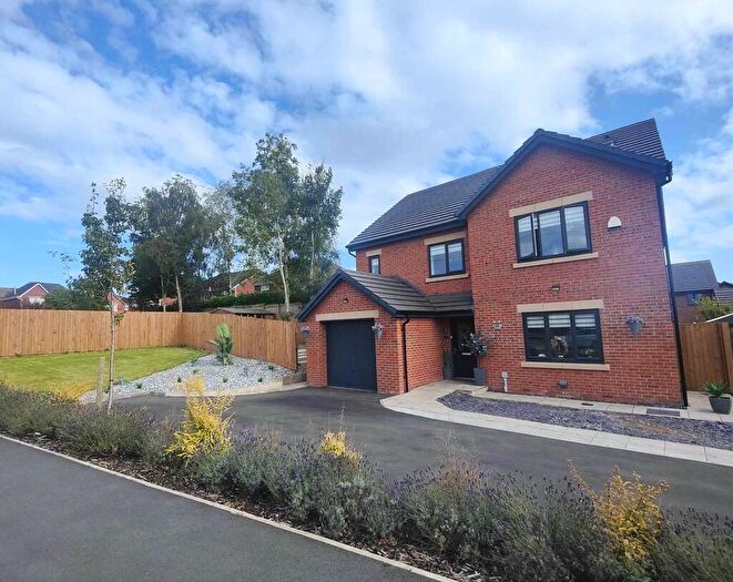 5 Bedroom Detached House To Rent In Wychwood Grove, Leyland, PR25