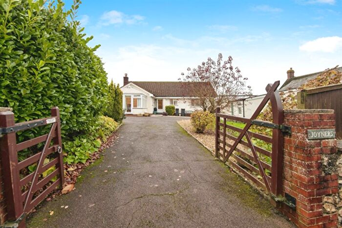 3 Bedroom Detached Bungalow For Sale In Offwell, Offwell, Honiton, EX14