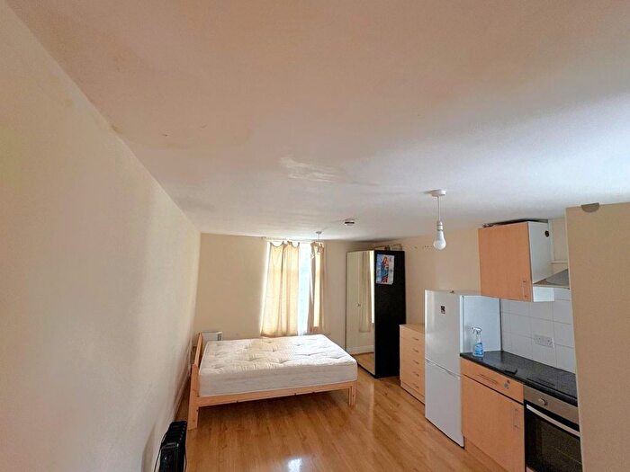 1 Bedroom Flat To Rent In Harlesden, London, NW10