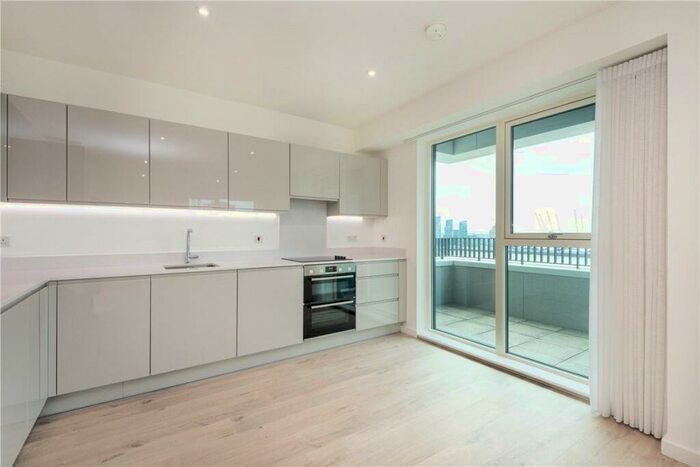 3 Bedroom Apartment To Rent In Heartwell Avenue, London, E16