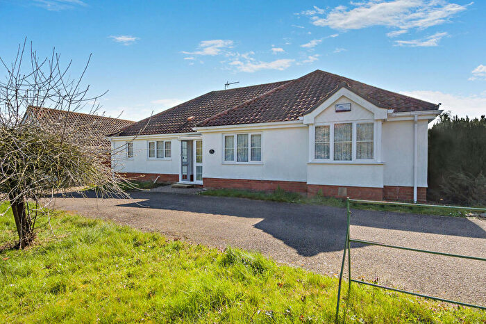3 Bedroom Detached Bungalow For Sale In Richard Crampton Road, Beccles, NR34