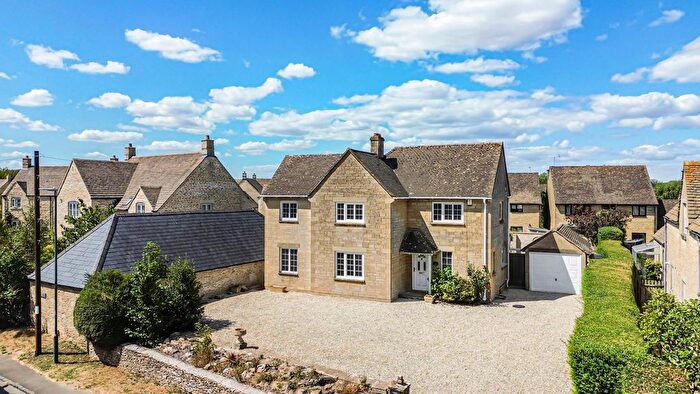 4 Bedroom Detached House For Sale In Bath Road, Tetbury, Gloucestershire, GL8