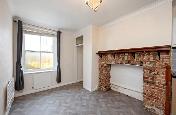 1 Bedroom Flat For Sale In Flat West Mansions, Heene Terrace, Worthing, West Sussex, BN11