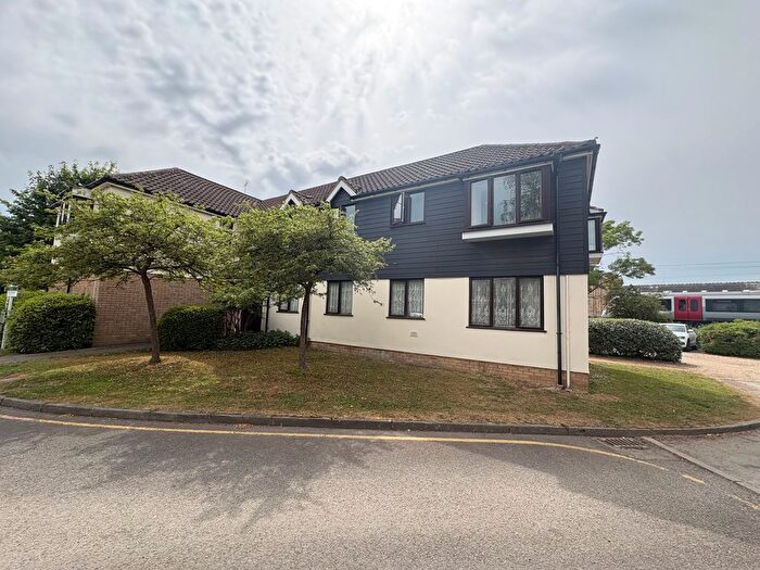 2 Bedroom Flat To Rent In The Meadows, Sawbridgeworth, CM21