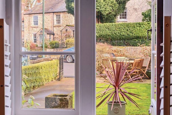 2 Bedroom Terraced House For Sale In Copgrove Terrace, Burton Leonard, HG3