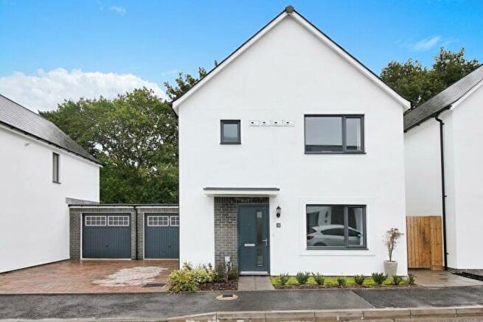 4 Bedroom Detached House To Rent In Cuddra Road, St Austell, PL25