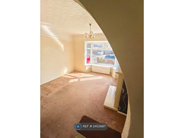 3 Bedroom Terraced House To Rent In Hamlin Road, Liverpool, L19