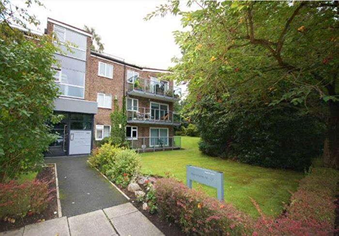 1 Bedroom Flat To Rent In Langham Court, West Didsbury, Manchester, M20