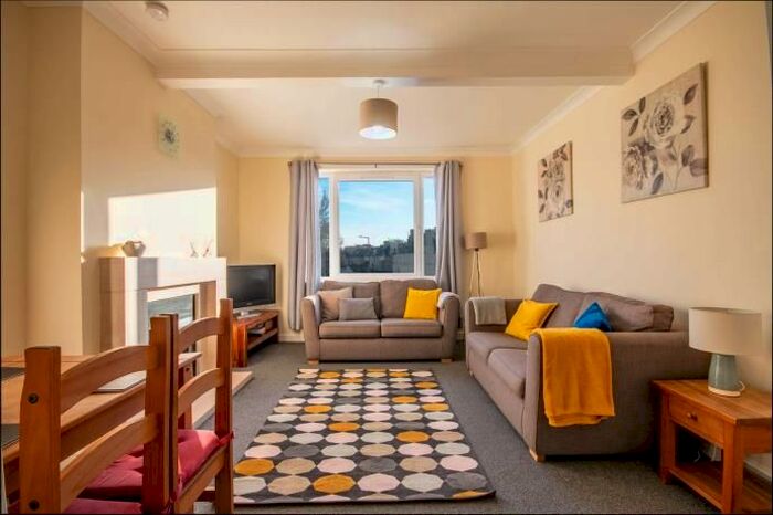 2 Bedroom Flat To Rent In Whitson Road, Edinburgh EH11