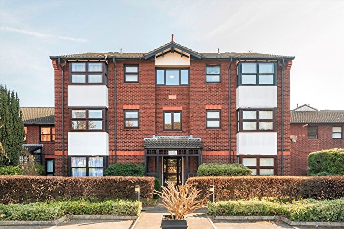 Studio To Rent In Mayfield Road, London, W12