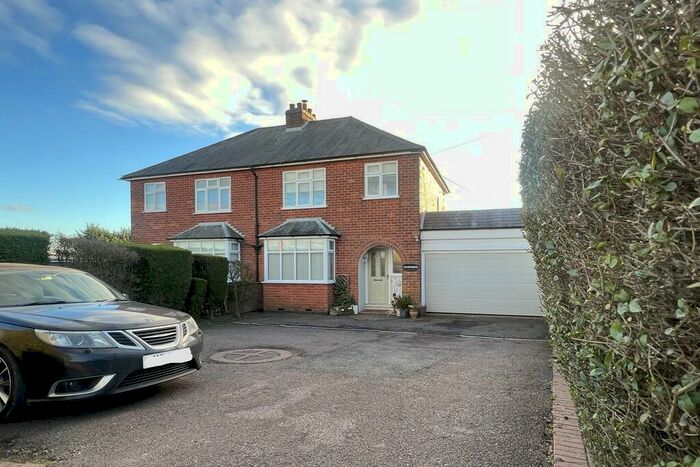 3 Bedroom Semi-Detached House For Sale In Potter Hill, Nottingham Road, LE14