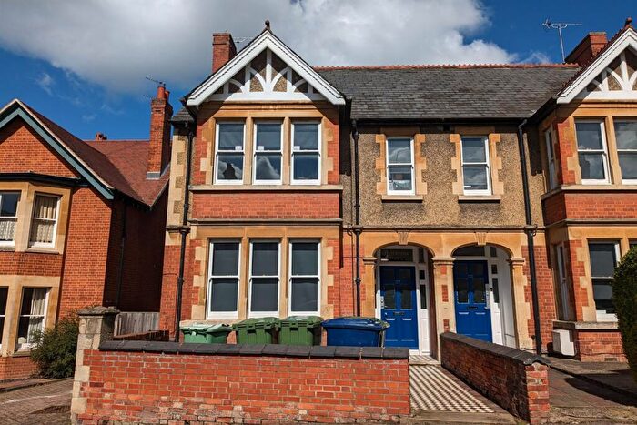 Apartment To Rent In Divinity Road, Oxford, OX4