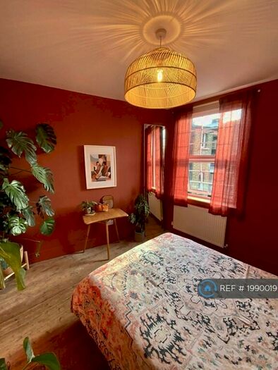 1 Bedroom Flat To Rent In Stepney Green, London, E1