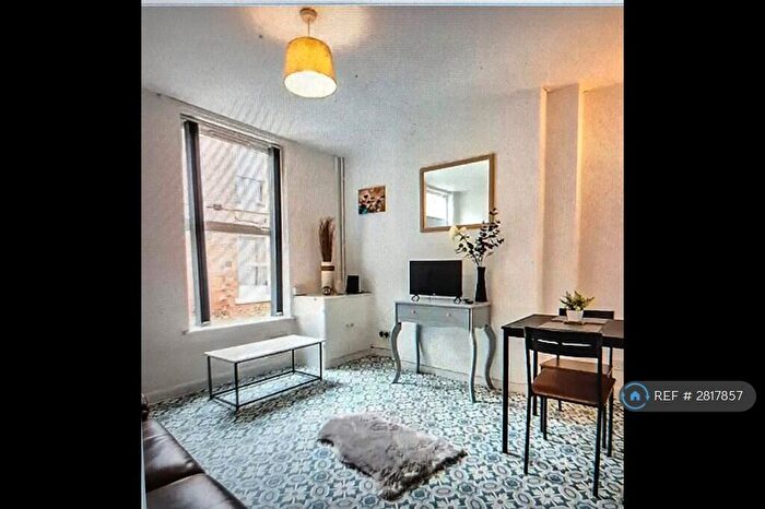 2 Bedroom End Of Terrace House To Rent In Nottingham, Nottingham, NG7